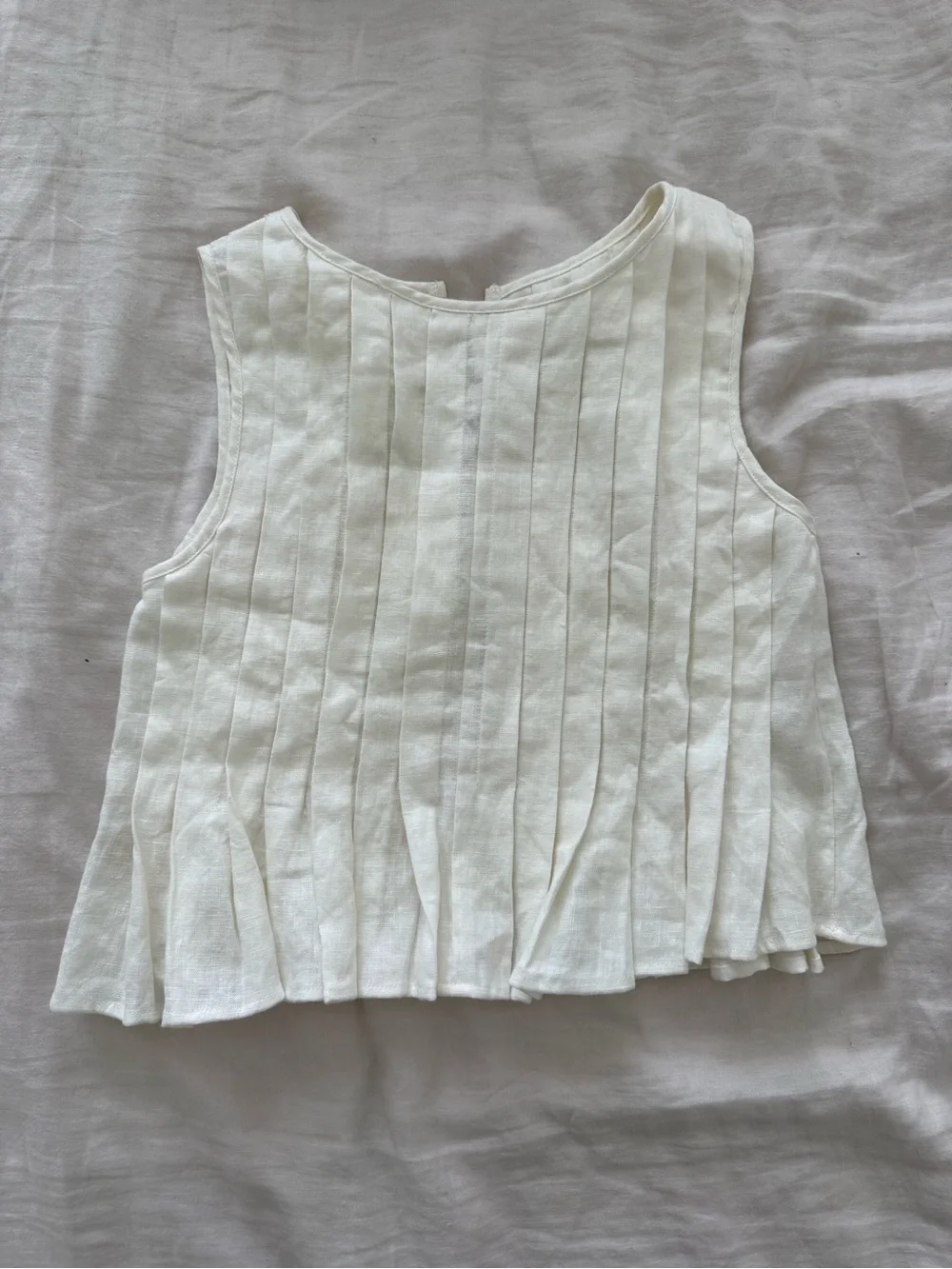 VRG GRL White Linen Tank with Front Tie Detail - Picture 3 of 3